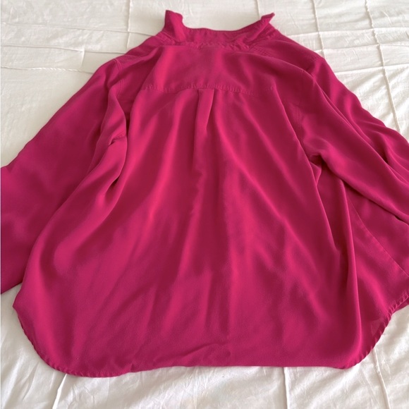 Torrid Harper Blouse – Fuchsia Pink, Size 2 (2X) - Picture 4 of 4